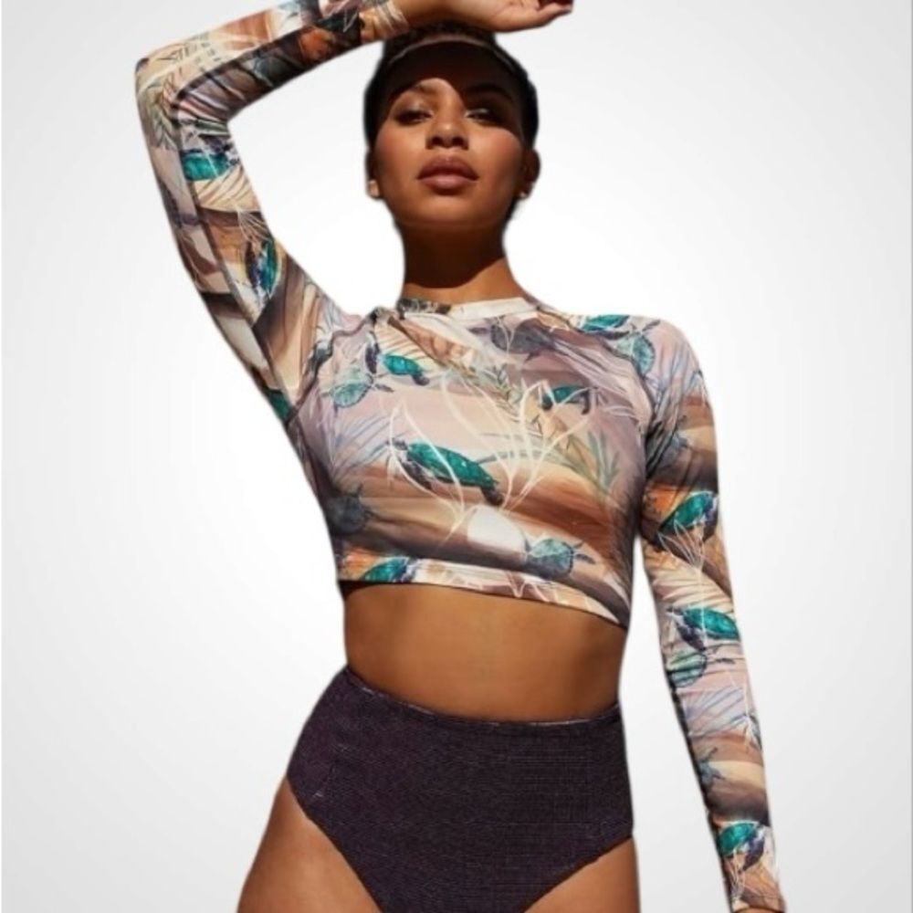 WET Swimwear Hailee Turtle print Rashguard UPF50+ Surf wear | Beachwear NWT M